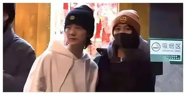 鹿晗五千万粉丝怀疑真相,舆论哗然_关晓彤_微博_网友