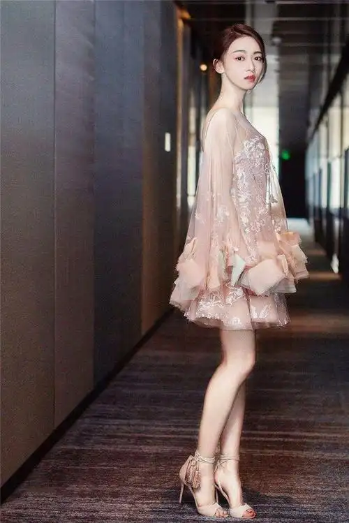 165体重吴谨言身高165体重只有88斤原来全是靠吃水煮菜