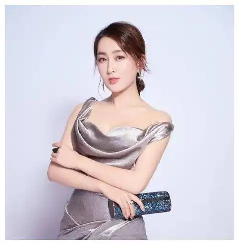 素颜|军校|军训|李小璐|娱乐圈|战争法|女明星_网易订阅