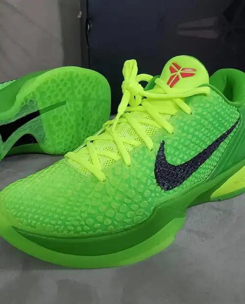 耐克科比6代青蜂侠战靴圣诞nikekobe6protro耐克科比绿色实战球鞋货号