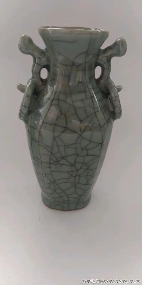 现代官字款哥釉开片双耳瓶