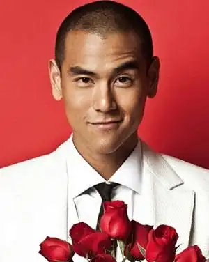 2022年男生潮流寸头发型  凸显成熟男士魅力