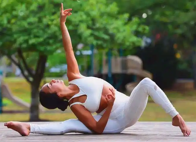 想要瑜伽练习像开了挂那就少不了练开胯这组开胯体式拿走不谢