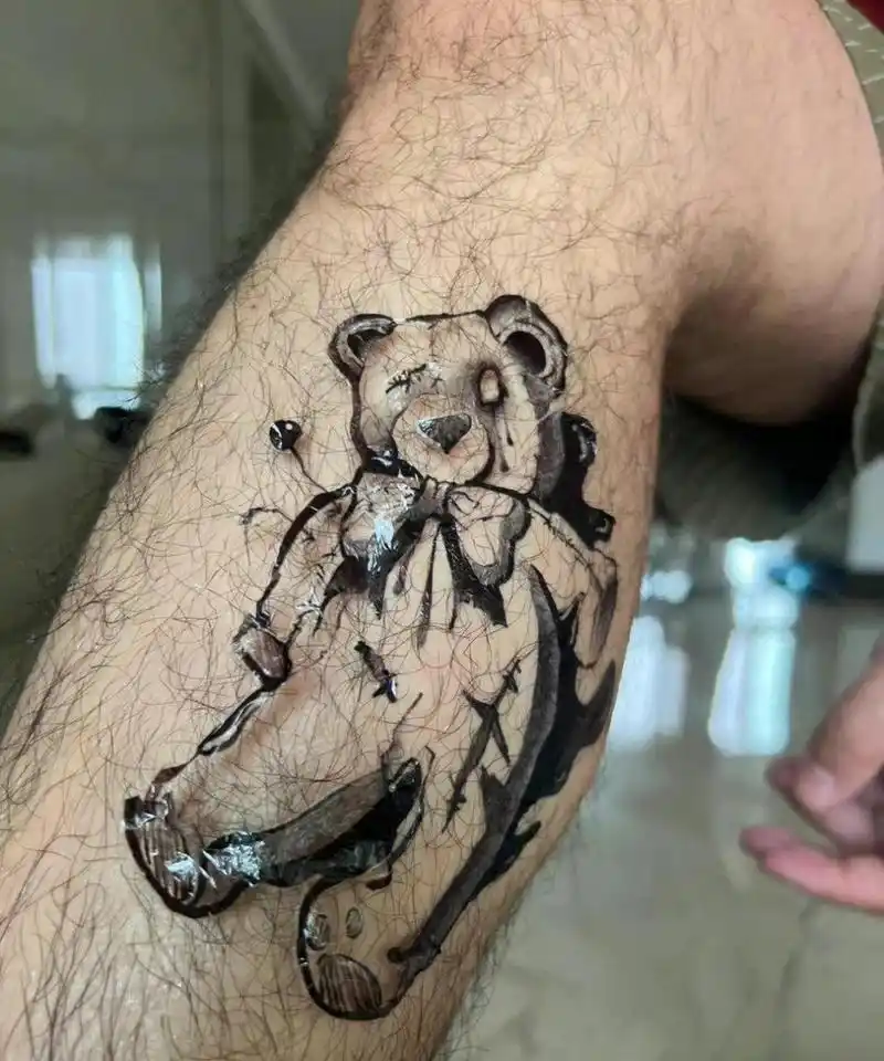 腿毛太多,贴出了3d悬浮效果    #搞笑趣味图