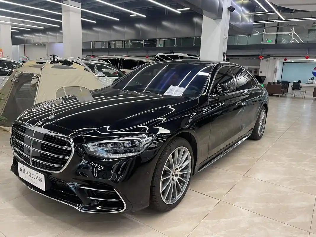 奔驰s级天花板车型,s500l.奔驰s级 2022款 改款  - 抖音