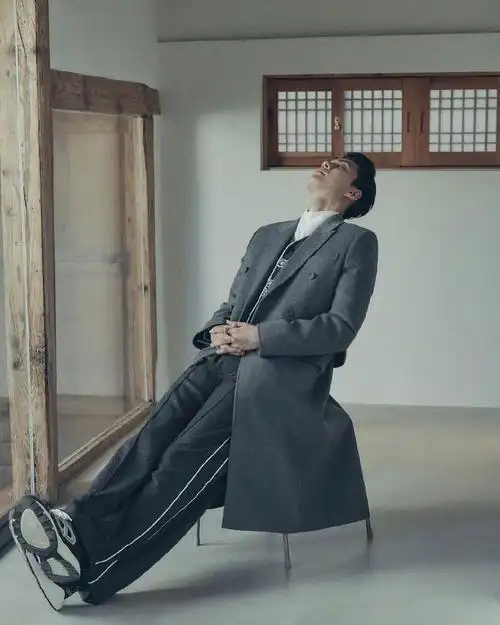 吴世勋dazed时尚帅气写真