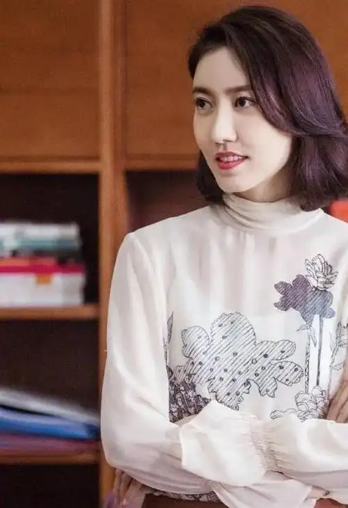 演员高露:出道24年无绯闻,隐婚生下一对儿女,活的低调又清醒