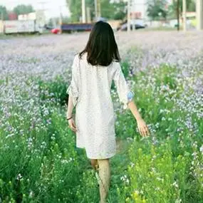 小清新女生背影头像高清好看的背影头像唯美漂亮清新图片