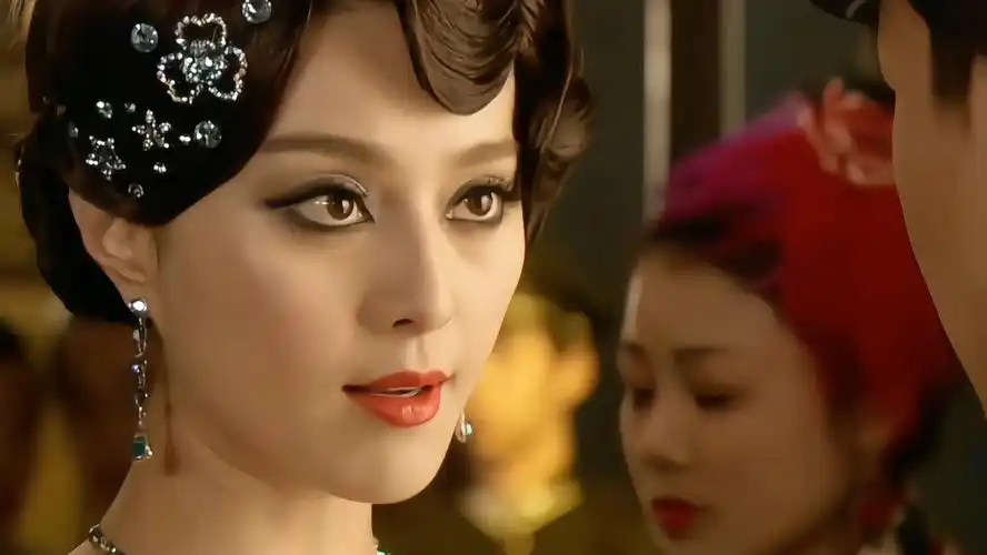 范冰冰《金大班》妆造盘点8