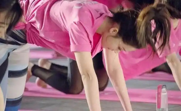 《庆余年2》34岁的李沁片酬600万,18岁就出道了