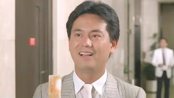 周星驰黄金配角陈百祥将退圈曾因生意失败冒险去和海盗做生意