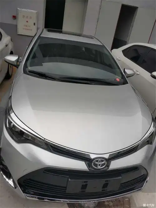 超高颜值的银色雷凌,英姿飒爽