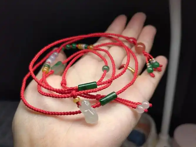好看的翡翠小件别闲着,编腰链美美哒#翡翠  #翡翠挂件  #编织