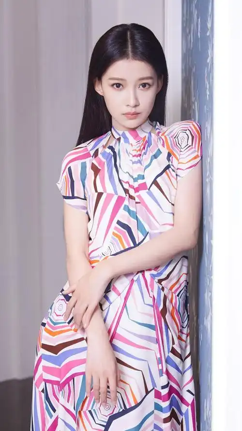 孙怡30岁性感妩媚,完美身材引人瞩目!|女演员|她的演技_网易订阅