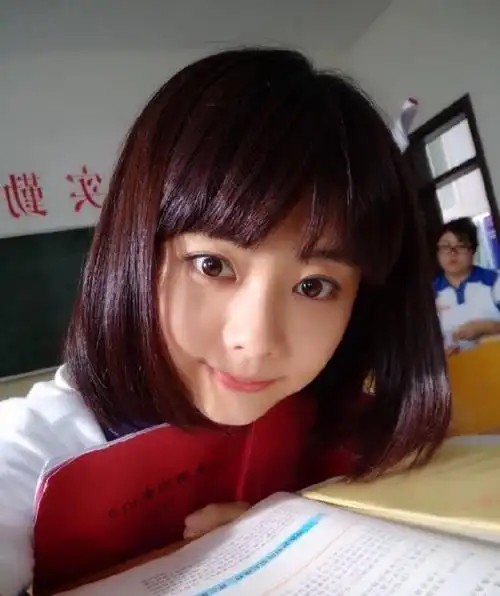 谭松韵  一些早期,真的长了一张永远十八岁的脸