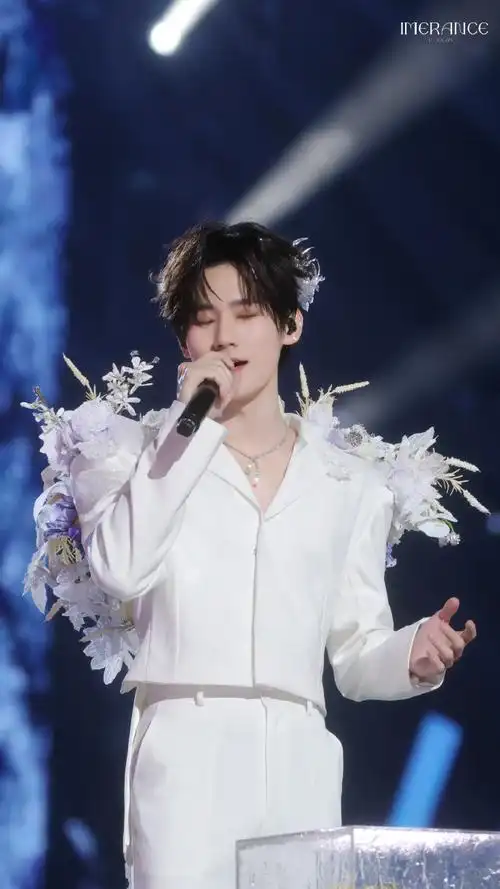 张真源 live之神