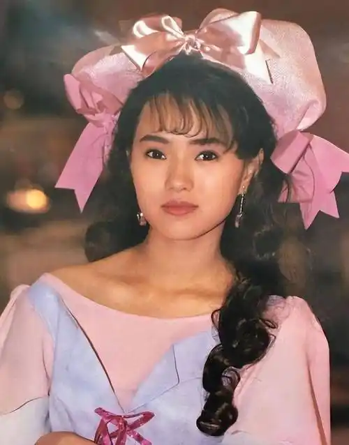 两任老公皆绝色,放弃豪门下嫁秦昊,伊能静才不是"冤大头"_庾澄庆_妈妈