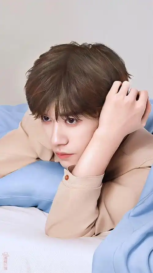 罗莱家纺品牌代言人易烊千玺##易烊千玺舒淇居然是二搭