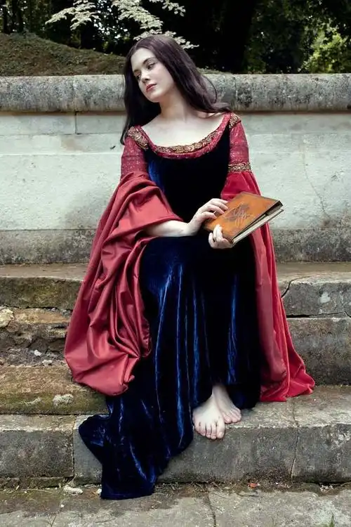 中世纪末期的英国,农民的消费的提高与背后经济发展的折射