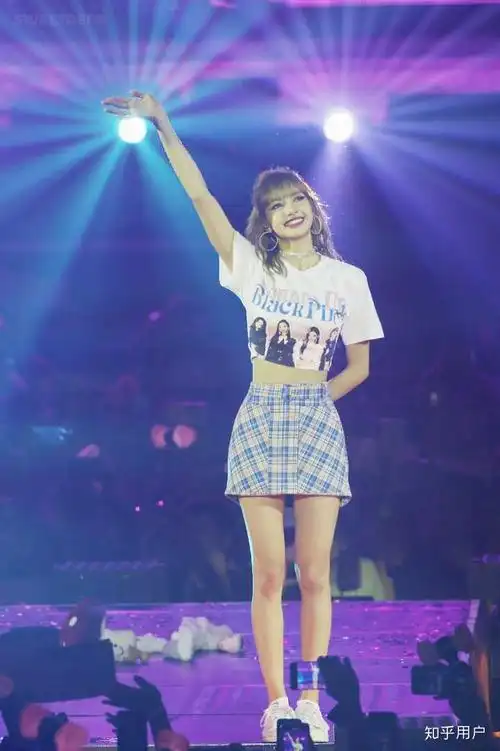 lisa为什么这么好看有什么特别呢点