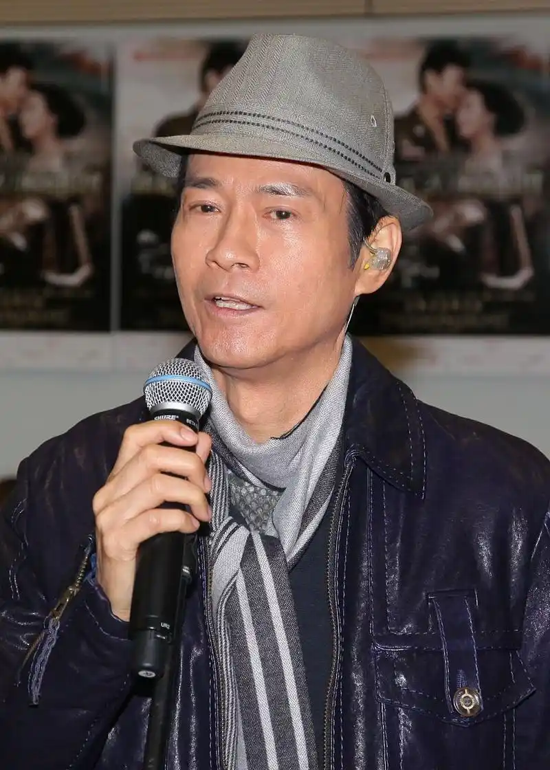 刚从海外社交媒体上看到一则令人震惊的消息,著名香港演员郑少秋的长