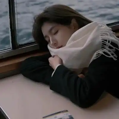 文艺复古女生头像高清图片