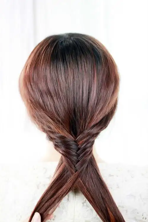 四款简单编发一学就会各个都超美(简单唯美的8款编发)(18)