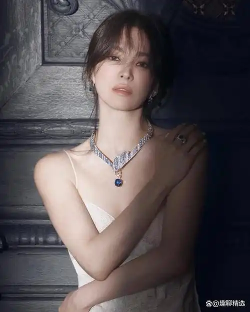 宋慧乔(         ),1981年11月22日出生于韩国大邱广域市,韩国影视女