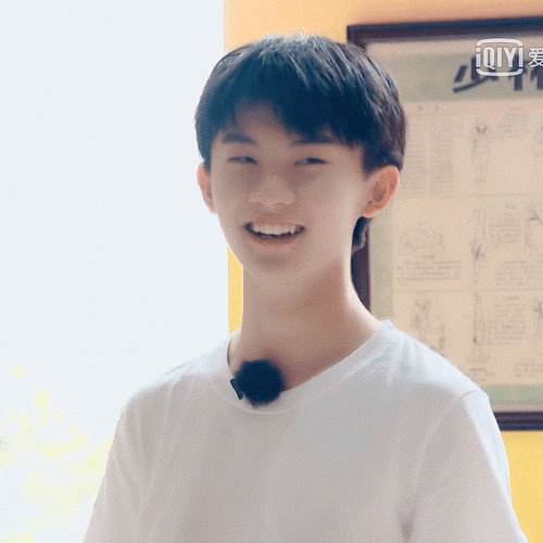 马嘉祺舞台上舞台下的一些反差感