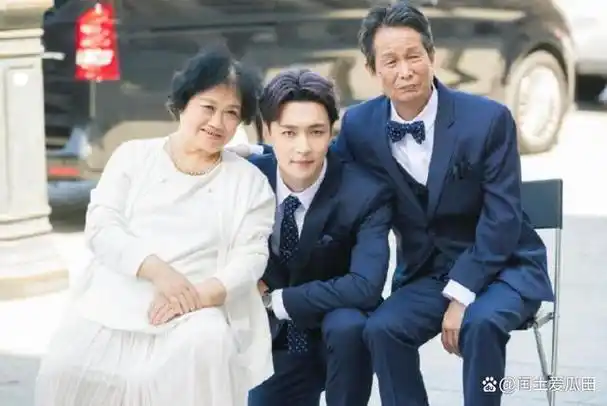 战战兢兢,自卑恐惧,张艺兴对自己误解太深了