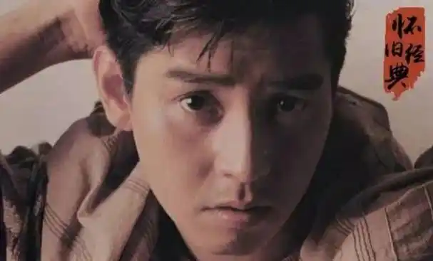 69岁谭咏麟演唱会被感动落泪,我们爱的那个男神终究还是老了