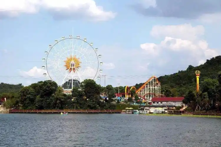 楼盘周边配套-宜春游乐园33/ 36列表模式金时代·北湖国际期房在售