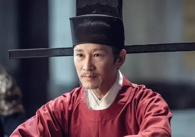 长安诺将袭老戏骨王劲松加盟女配杨超越古装造型获好评