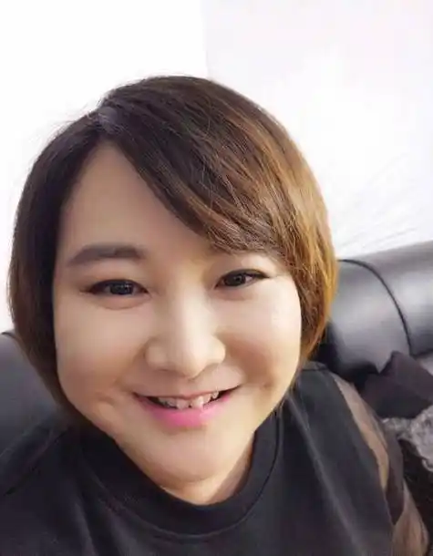 贾玲首度现身许君聪新动态,却未见百斤瘦影 疑公关团队炒作