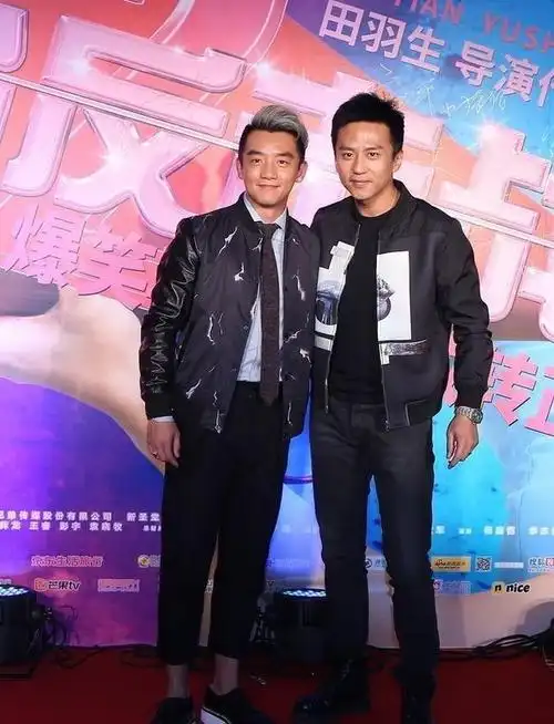 72米,郑恺跟他站在一起差不多高,可见郑恺也是172米左右!