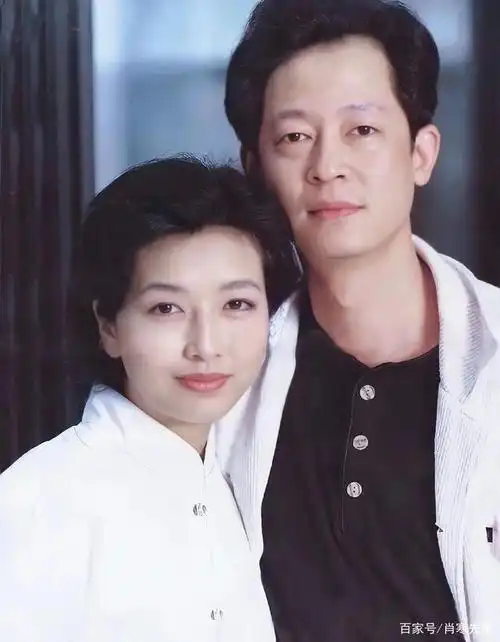 江珊如此多娇,相差九岁的靳东上位史如此简单,最终嫁给田小洁