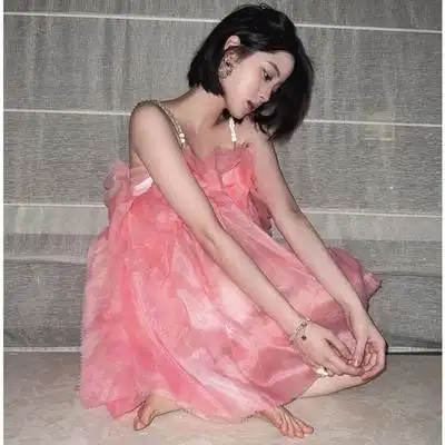 欧阳娜娜同款粉色吊带纱裙钉珠生日小礼服露背荷叶裙一字肩连衣裙