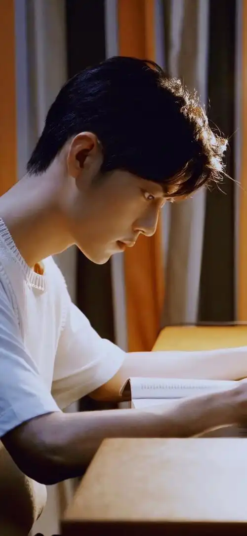 肖战- 堆糖,美图壁纸兴趣社区