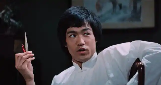 演员:   李小龙,石坚,约翰·萨克松,吉姆·凯利,茅瑛,乔宏,洪金宝