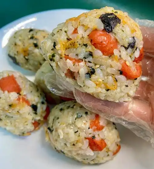 自制肉松海苔饭团有手就会做