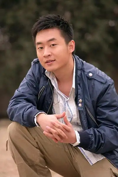 《继父》多家卫视同时开播 霍亚明受陈家林赏识