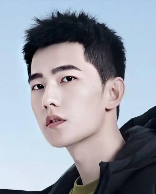 灵感来源于杨洋的这张照片 ,tony一般叫啥?小短碎?