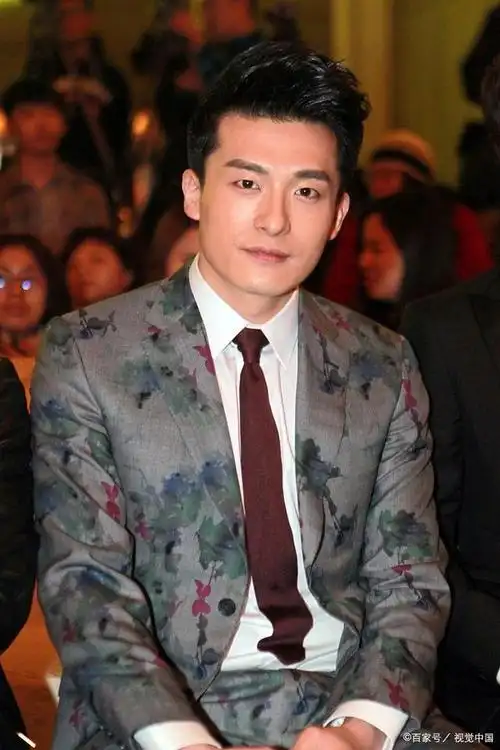 演员孙艺洲发布微博称自己遭遇了新型蟹卡诈骗,引起了广泛关注