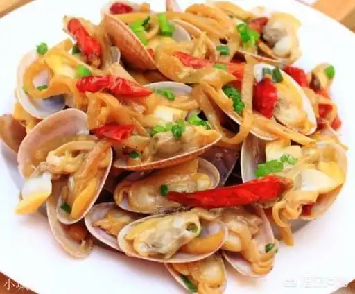 下面给大家分享鲜香味浓的炒花甲的详细做法