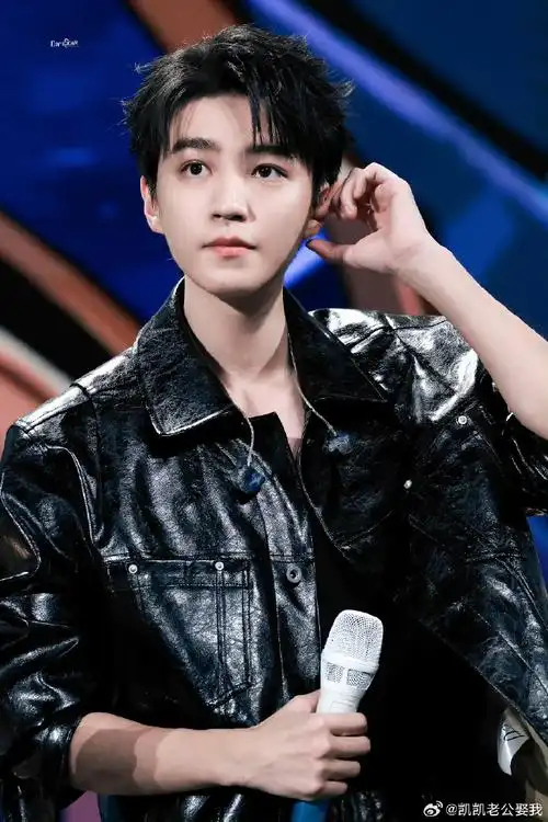 超话星愿池##夏日青春派对##骆驼 王俊凯##英雄联盟手游品牌代言人