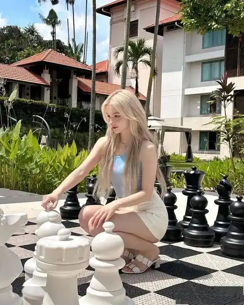 【纬度花边】|乌兹别克斯坦嫩模elina_公众_灵气_elina