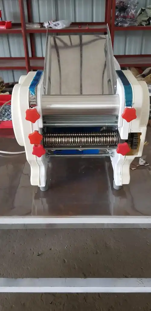 压面机的面怎么解决 压面机怎么把面压光滑