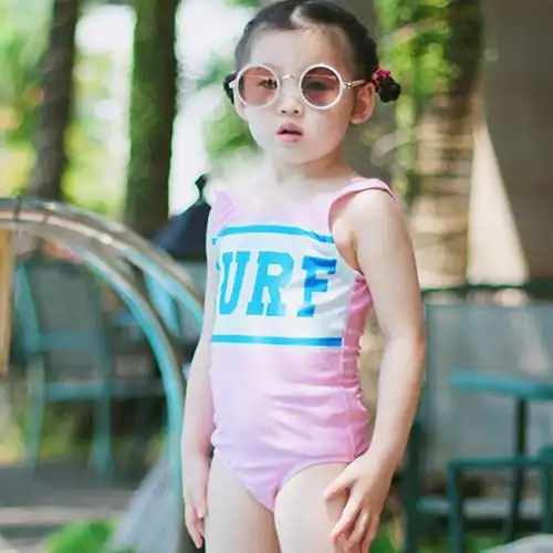 泳衣新款儿童游泳衣连体女童中小小童三角宝宝儿童泳衣