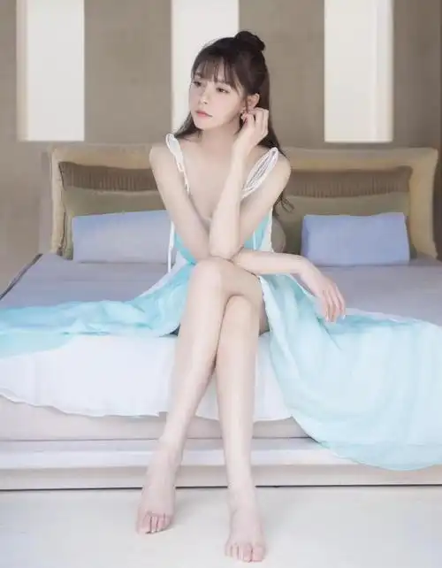 2008年,沈梦辰参加湖南娱乐频道"年度星姐选举"总决赛,并荣获最佳上镜