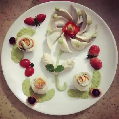 温暖冬至员工同乐友华医院举办冬至创意饺子拼盘活动